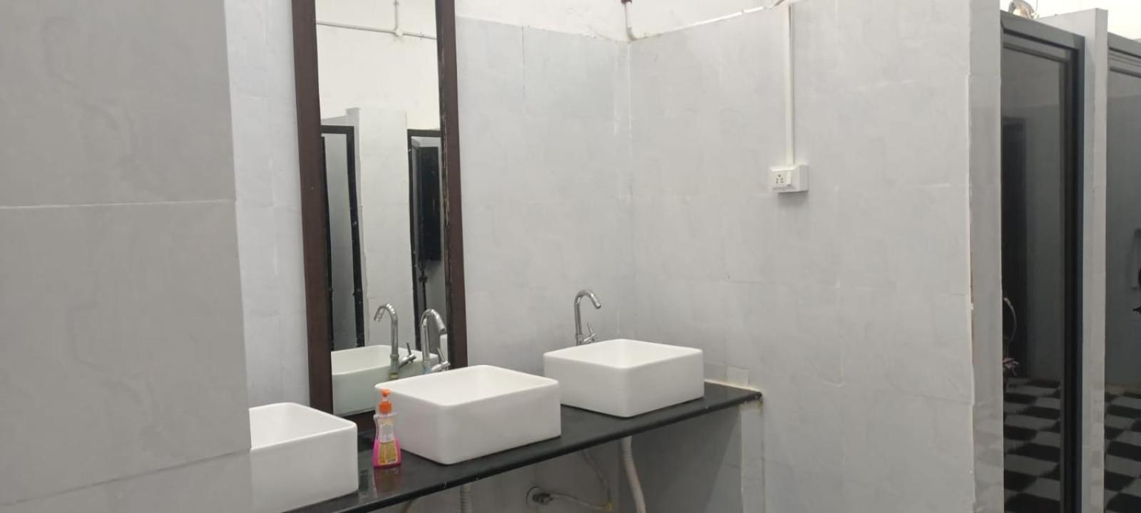 Abuzz Oxfordcaps Bannerghatta Bangalore Ngoại thất bức ảnh